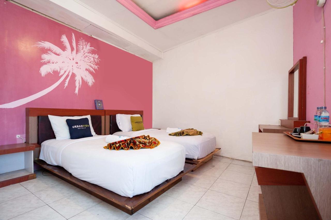 Urbanview Hotel Ananda Syariah By Reddoorz Bukittinggi Exterior foto